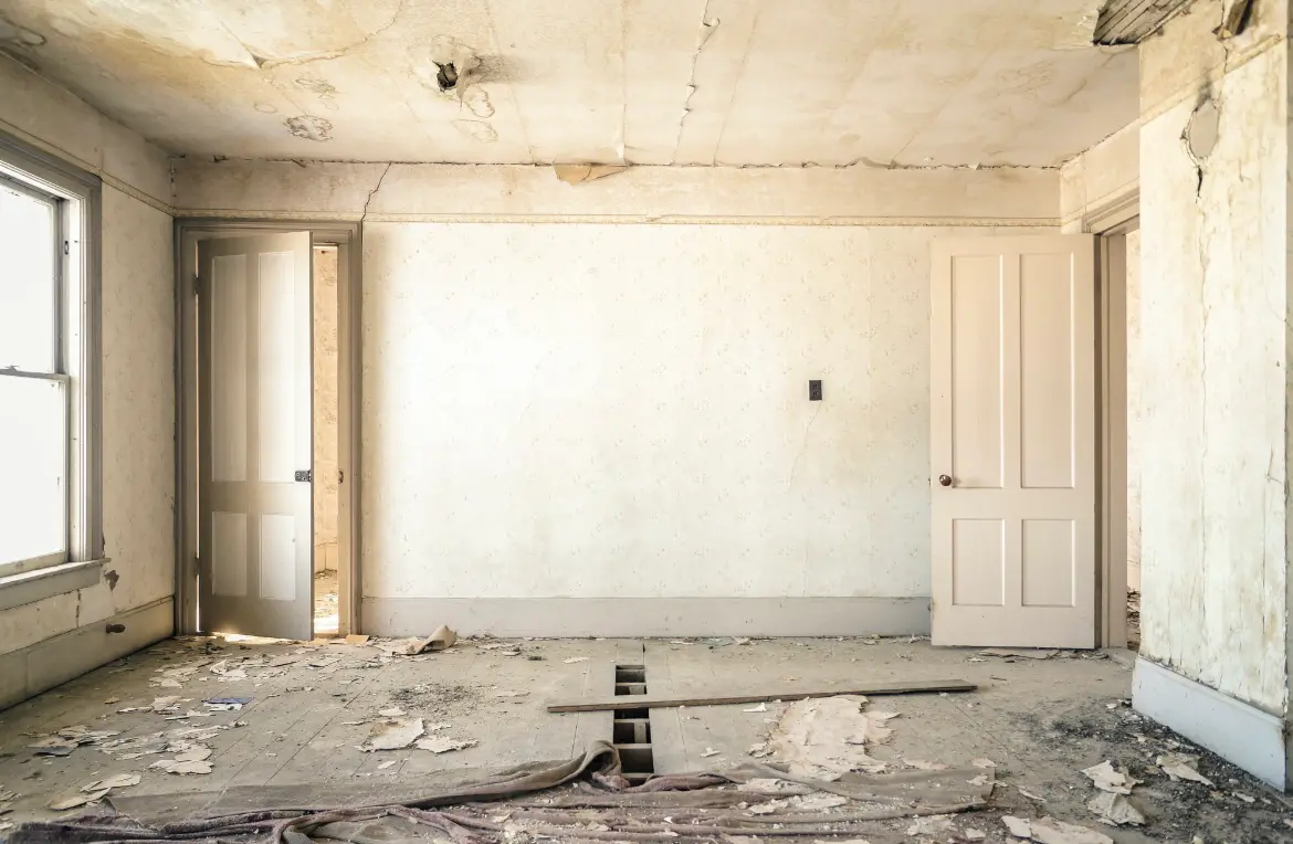 Waste disposal crew managing a cleanout project in Mission Viejo